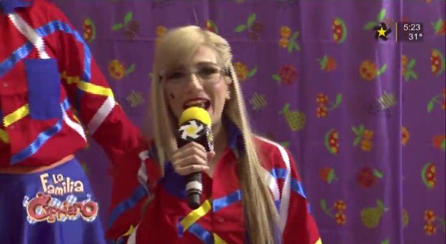 SandyDuff28's tweet image. #SegunMisCalculos 😂😂😂💙 Silvana @JazminconJ