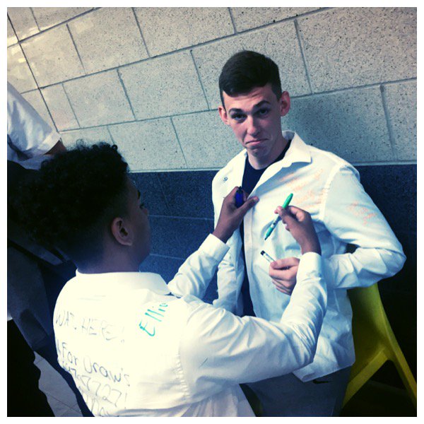 llanwern_drama's tweet photo. True dedication from @ByronSeer at @Llanwern_High leavers today! Appendix removed&amp;dragged himself in for leavers! https://t.co/wwRpskdEVw