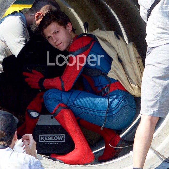 SuperSanchez101's tweet photo. Spidey looks sick!! #Spiderman #spidermanhomecoming #marvel #mcu #spidey #peterparker #TomHolland #queens #newyork https://t.co/y5tTa9jFeN