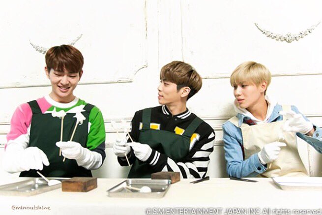 minoutshine's tweet photo. [photo 종현&amp;태민&amp;진기] 샤이니 공식 사이트...샤이니photo vol.1 https://t.co/Q5kB5t8jzL