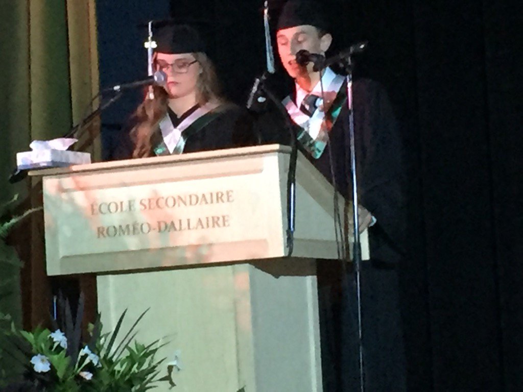 Discours d'Au Revoir des finissants de Roméo-Dallaire à Barrie! <a href="/CSViamonde/">CS Viamonde</a>