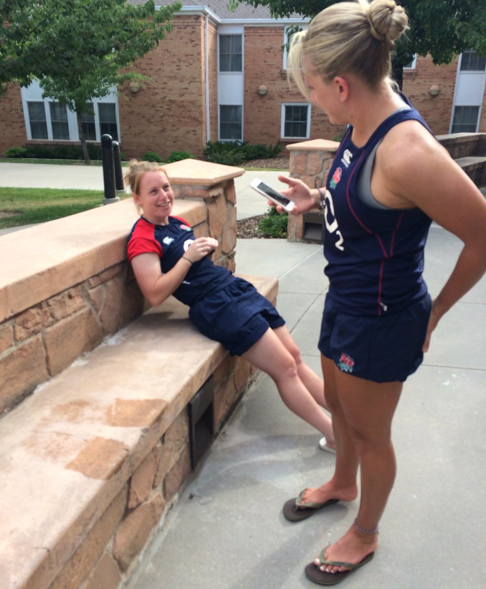 feepo_hq's tweet photo. It really is hot out here 😅
#sweatybum #normalgirls https://t.co/fQsvP2UTUT