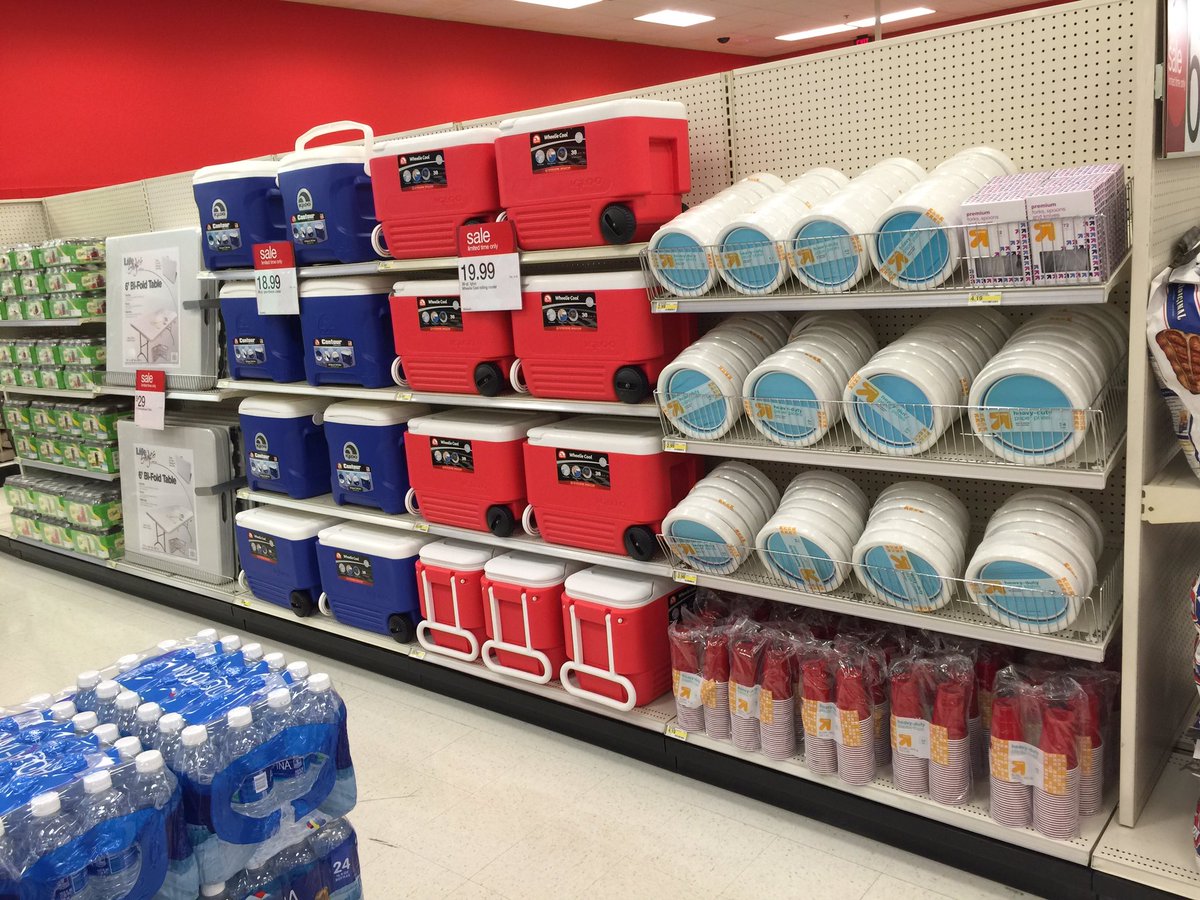 daniel_garber's tweet photo. 6/29-Full &amp; ready to drive holiday sales ✅
7/5-Finish BTS set 📚
#PTMonpoint #gosales #T1254 @pa_steve @maxwellwiller https://t.co/89Gd5dQlAa