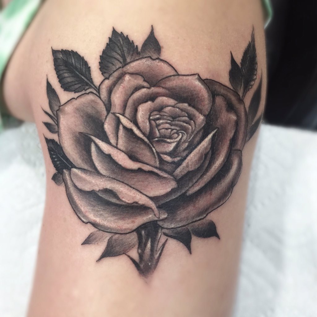 scotthoying's tweet photo. New tattoo by @RomeoLacoste ❤️ https://t.co/CHnMx6rHgN