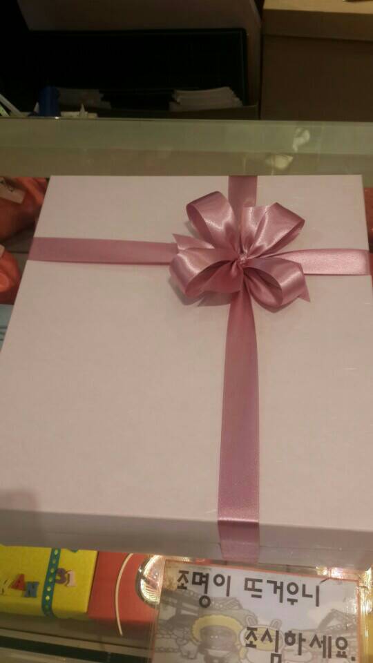 BANAIntlUnited's tweet photo. [NOTICE]Cnu's Bday book was delivered safely today to him😊Thanks again to all Bana who supported us❤Let's keep it up https://t.co/cKk2bjA5st