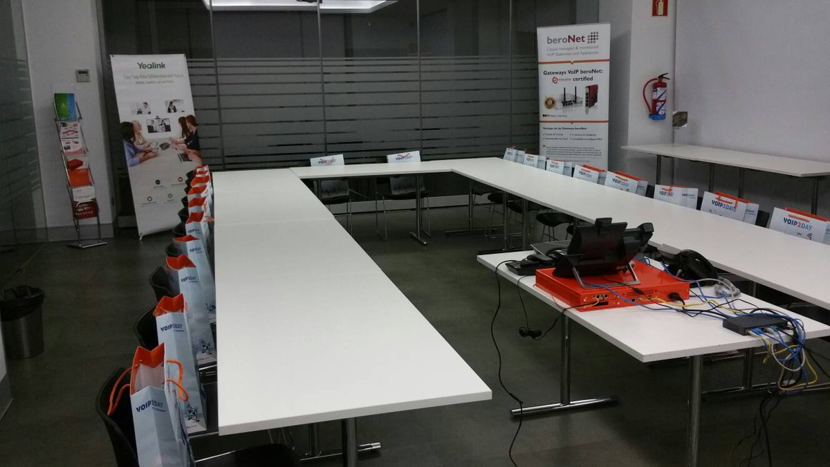 grichieri's tweet photo. Todo preparado para el #Roadshow de @elastix en #Madrid, organizado por @ElastixEurope y @avanzada7 https://t.co/zdxpy4pKxx