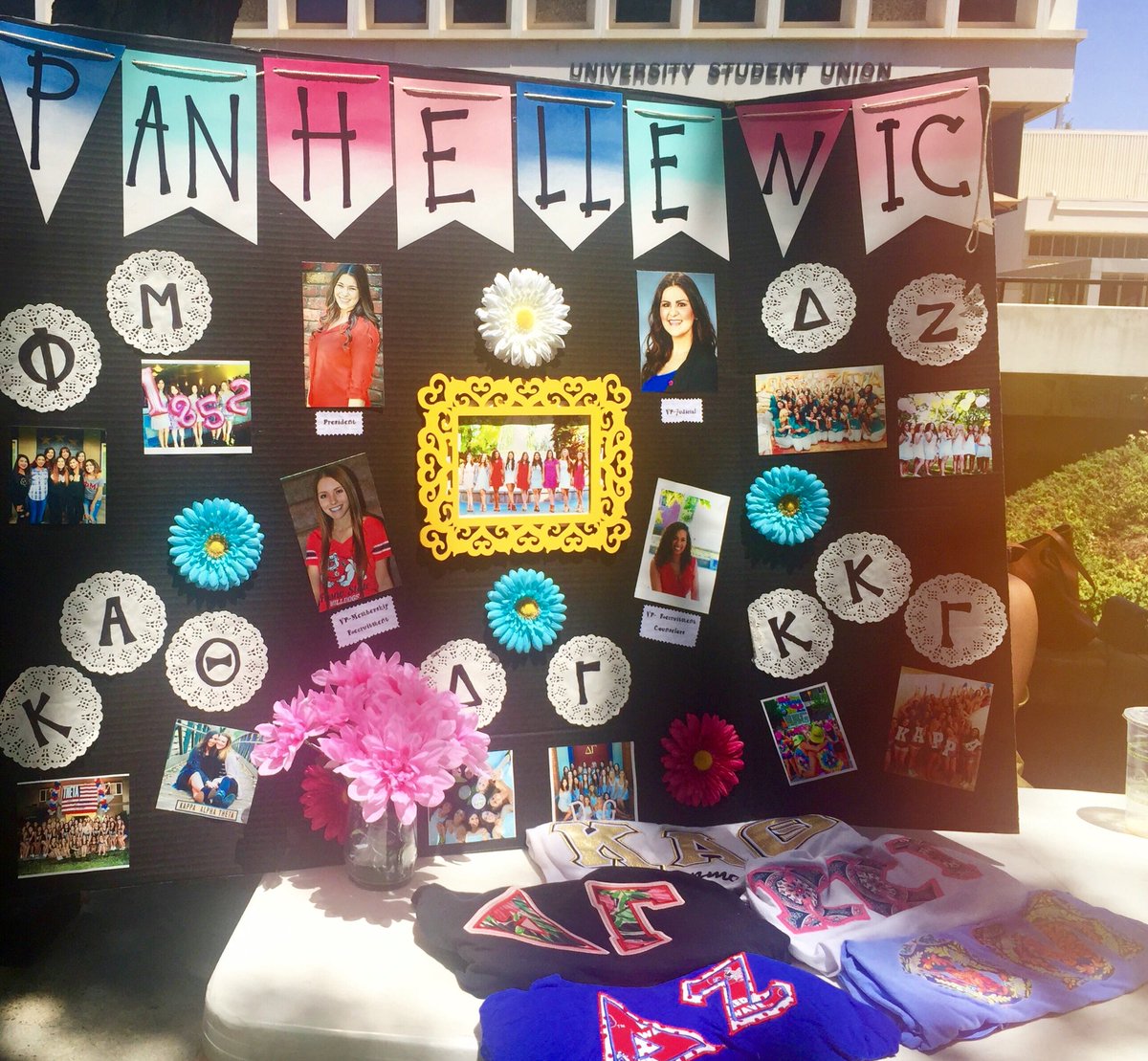 AlexGallo_FSPA's tweet photo. Tabling for Dog Days is so fun! Don't forget to stop by our booth this Friday! 💓😋 https://t.co/BpdiRj5MwG