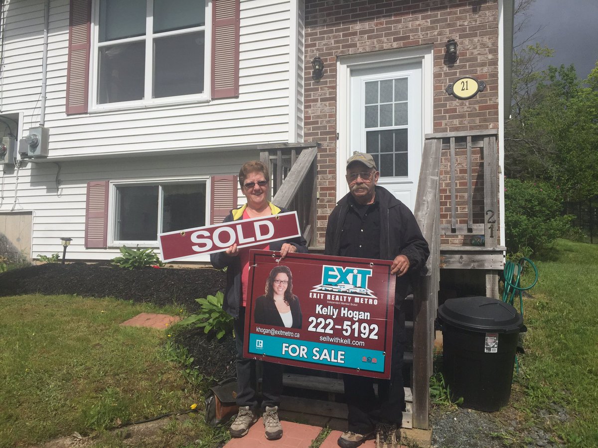 agentSmithhfx's tweet photo. Recent clients :D #SmithSellsSackville https://t.co/NlabSO1og2