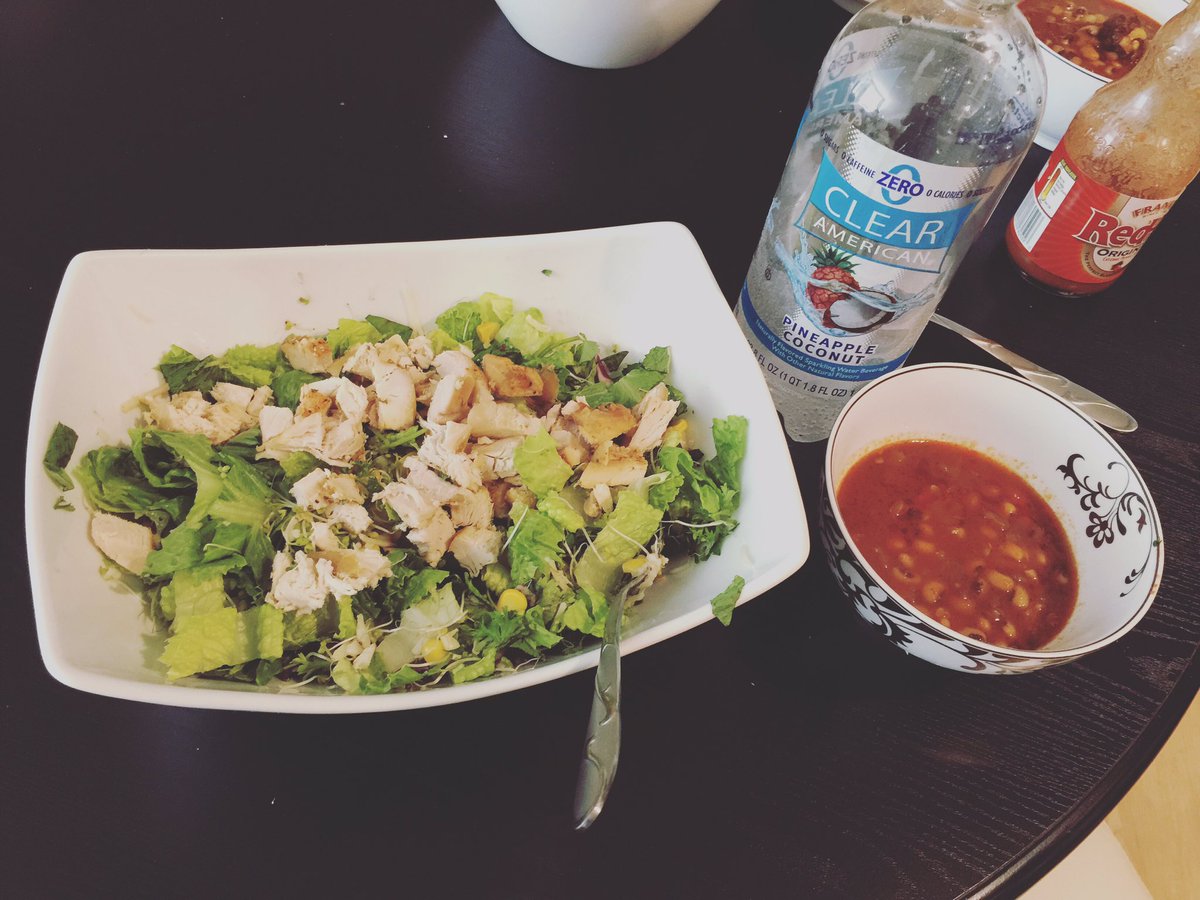 nancyko0911's tweet photo. Salad and black eye peas #shawacademy @ShawNutritionLK #shawnutritionchallenge nutritionchallenge https://t.co/Vx5hWZgVkI