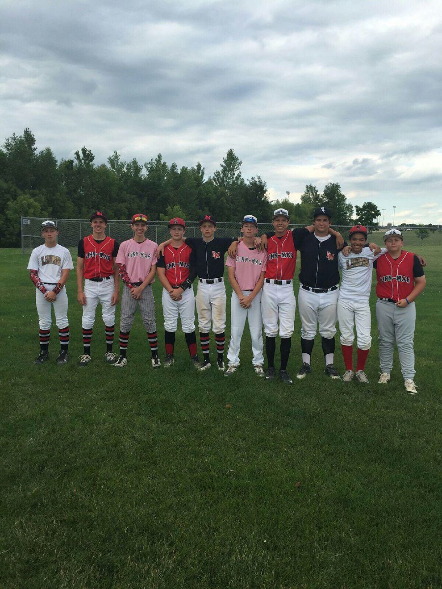 LMBlackSox's tweet photo. One last scrimmage. With the uniforms from years past. https://t.co/64xfl36oMF