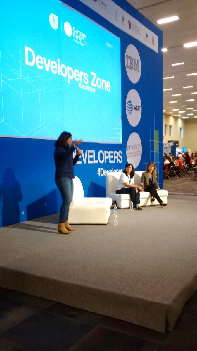 T3chWo's tweet photo. ¡Marcela Sena en el Panel de Más mujeres desarrollando tecnología en Developers Zone, vengan! #TechWomenCP #CPMX7 https://t.co/jNuoCO6r91