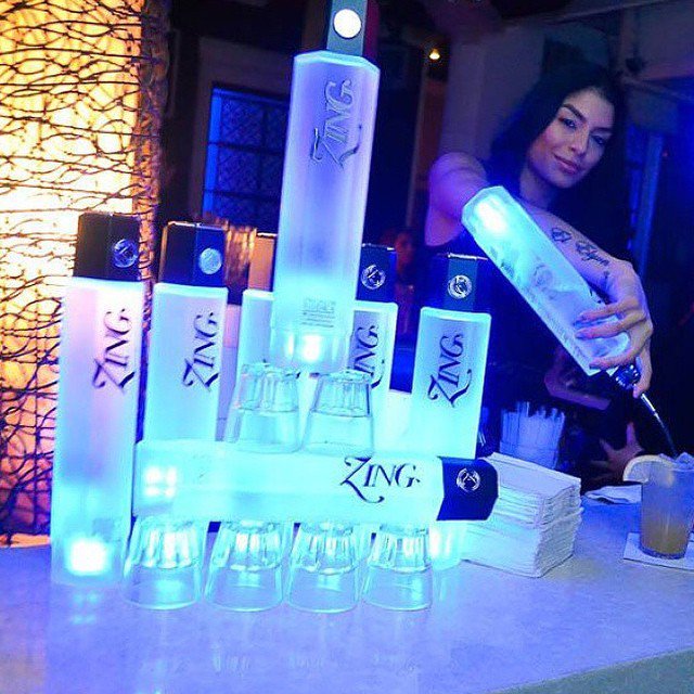 ThisIsZingVodka's tweet photo. We make a bar look sooooo good...
#thisisizingvodka
https://t.co/xtkGao1JGI https://t.co/V4BX4pbPZk