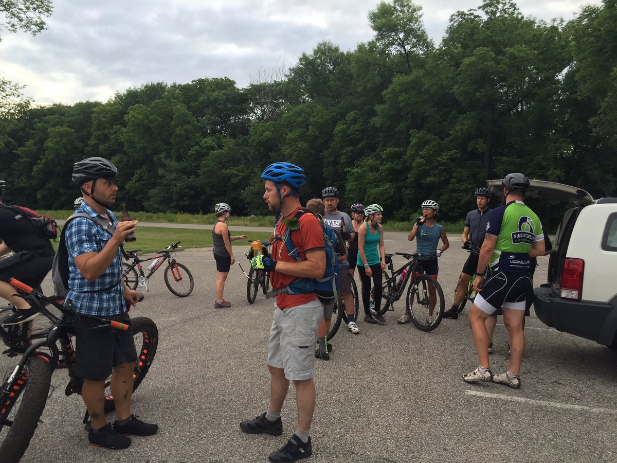 shredmo's tweet photo. Rippin #cvast turnout for #twowheelwednesday with #newbelgium and #mulliganscf. https://t.co/TijYgghhD4