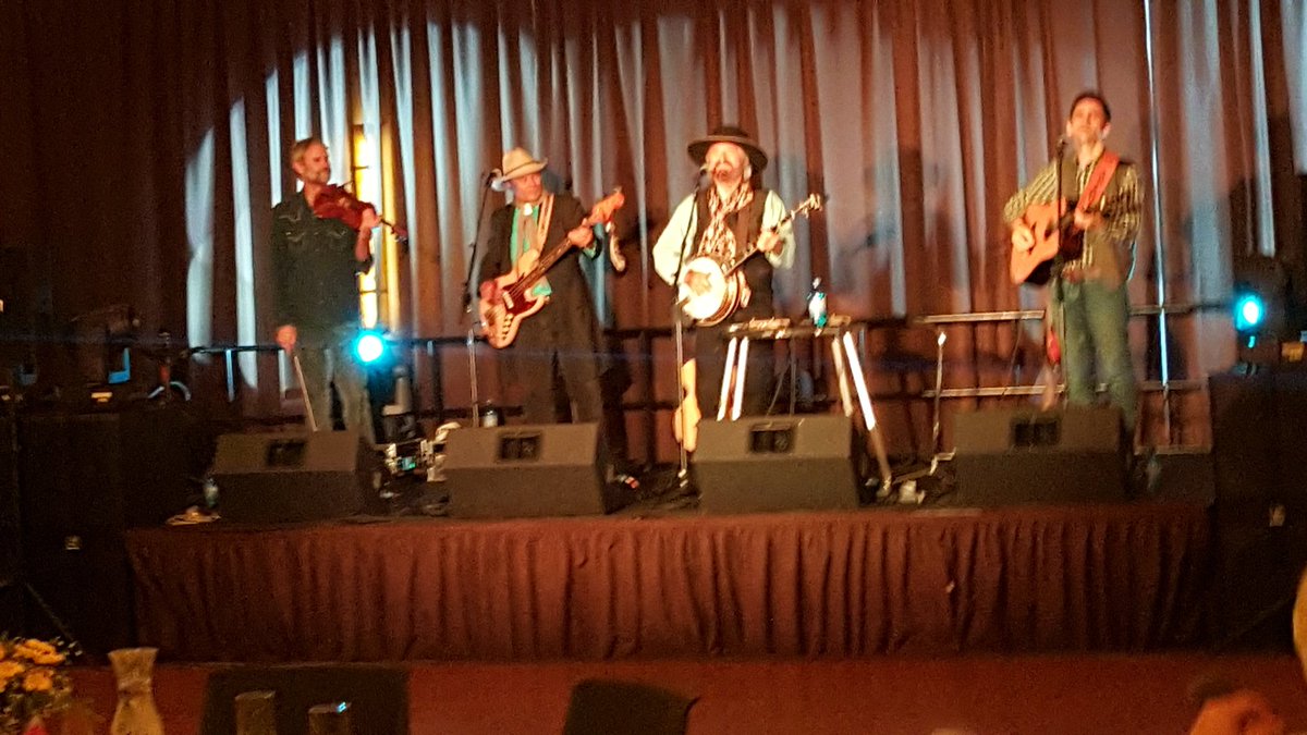 mmmrobson's tweet image. Michael Martin Murphy entertains at #WASHTO2016 @FugroRoadware enjoying the evening