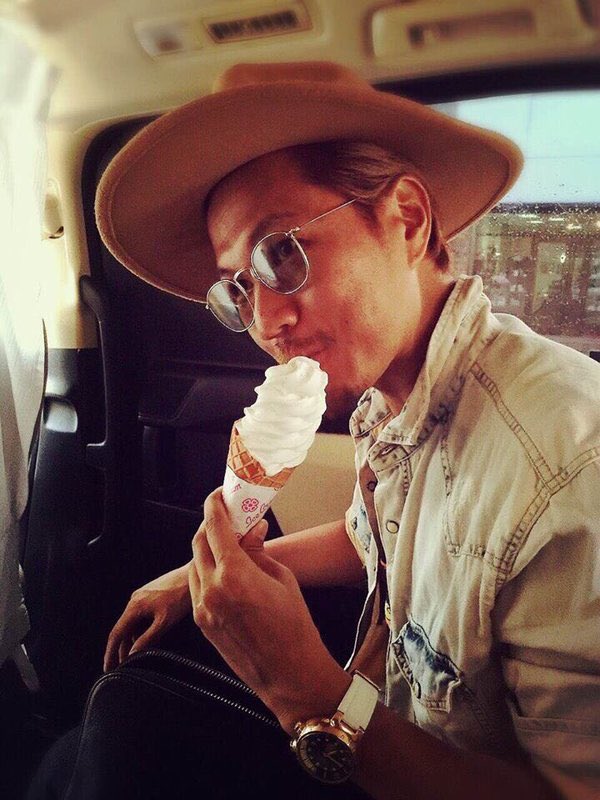 最近頻繁にATSUSHIさんが着用されている白山眼鏡店のメガネ‼︎ この