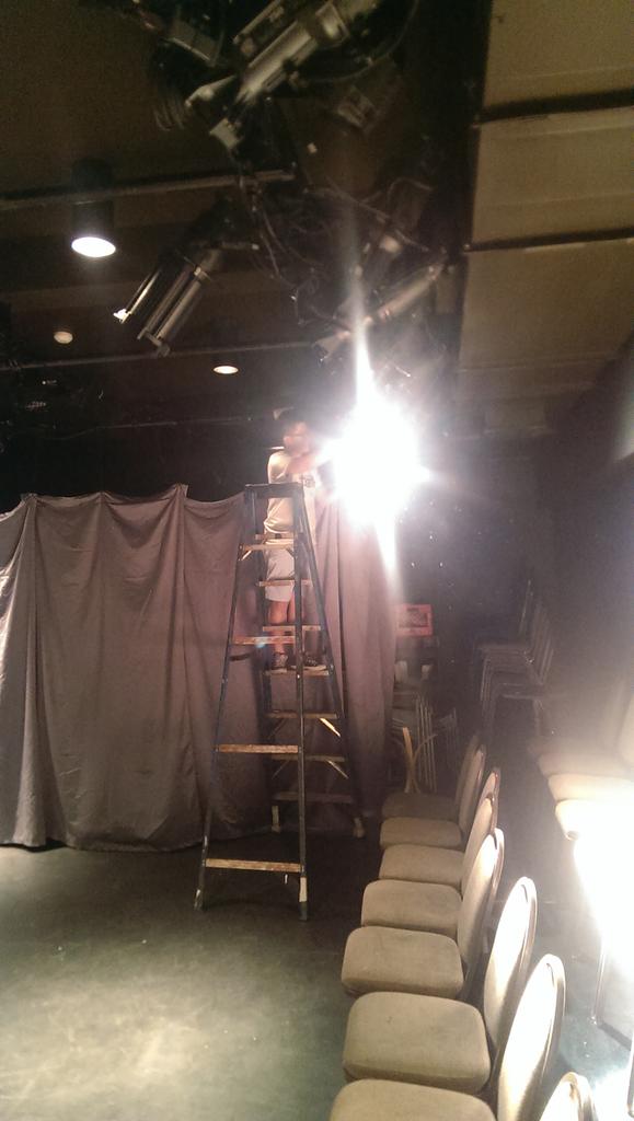 PCTFNYC's tweet photo. In between almost every show our amazing TECH CREW adjust lights and hang set pieces. Thank You! #PCTFnyc #PCTF2016 https://t.co/80GhkX4x58