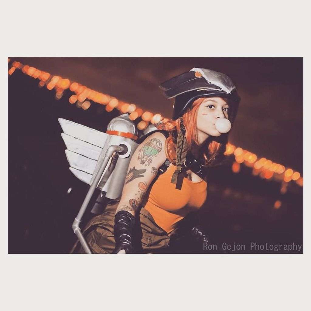 RonGejon's tweet photo. #Bombshell #HawkGirl #Cosplay by @luasuicide #RonGejonPhotography #DCcosplay #HawkGirlCosplay #BombshellHawkGirl #… https://t.co/9kOW2gF8Rd
