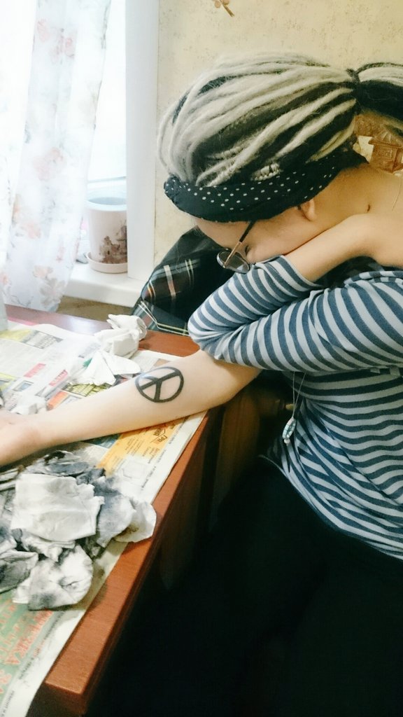 arararhi's tweet photo. страдалец https://t.co/aMDFtP6vXc