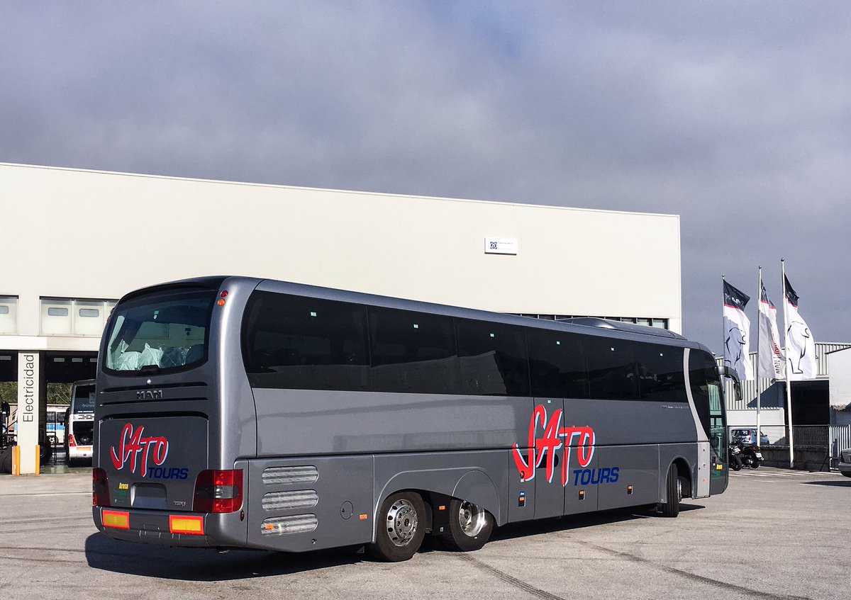 NicoManBus's tweet photo. @ArosaBus de Cambados adquiere otra unidad @MAN_Iberia Lion's Coach Ef Line.Enhorabuena @MaraNunezOuton @nunezouton https://t.co/o7AWM59OoF