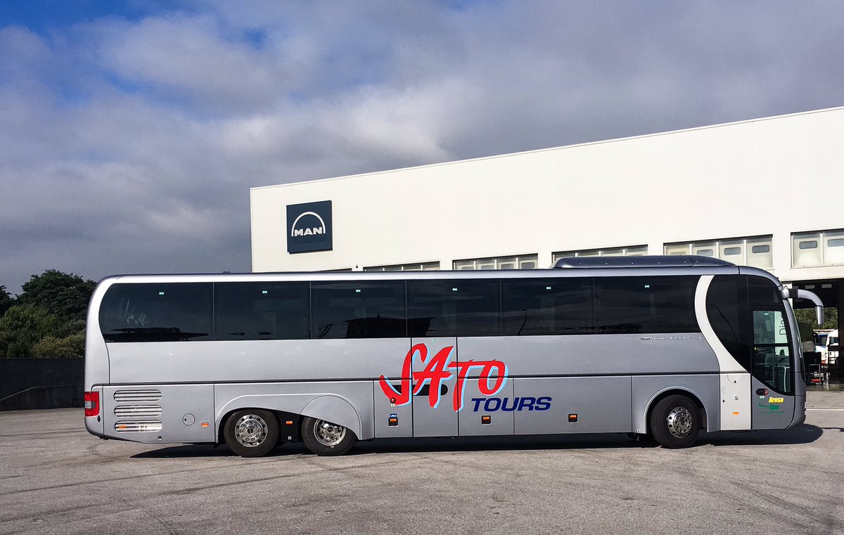 NicoManBus's tweet photo. @ArosaBus de Cambados adquiere otra unidad @MAN_Iberia Lion's Coach Ef Line.Enhorabuena @MaraNunezOuton @nunezouton https://t.co/o7AWM59OoF