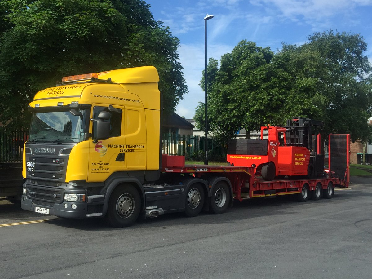 MacTransServs's tweet image. Nice sunny morning here in Coventry, wonder if it will stay that way... #britishweather #SCANIA #R580 #V8