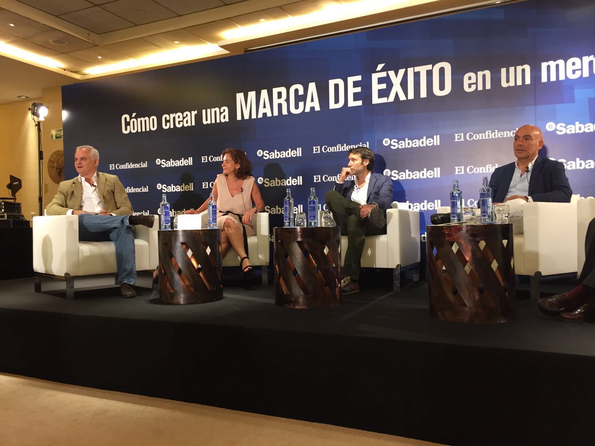 Antopuca's tweet photo. Hoy estamos siguiendo a @gdguardamino hablando sobre el éxito de la marca @IKEASpain en #ECSabadell #Marketing https://t.co/a9lXcmLoAm