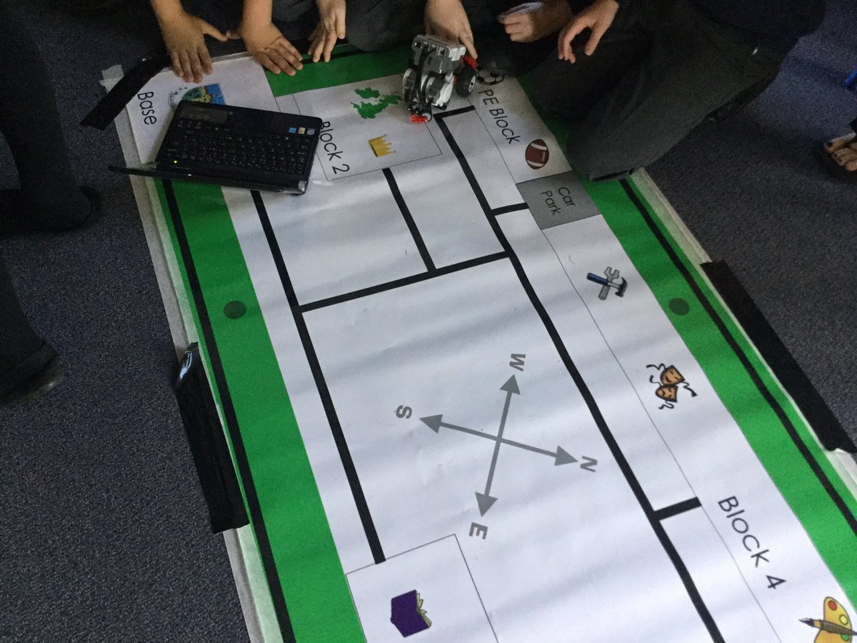 ConyersIT's tweet image. Mats, Lego and robots at the ready! #Legoprogramming