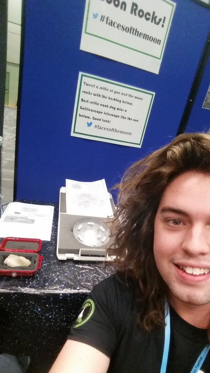 Simon_Ebo's tweet photo. Moon rock selfie! @lancscifest @UCLan @UCLan_JHI @UCLanPhysSoc #facesofthemoon https://t.co/ZAqI05JnvL