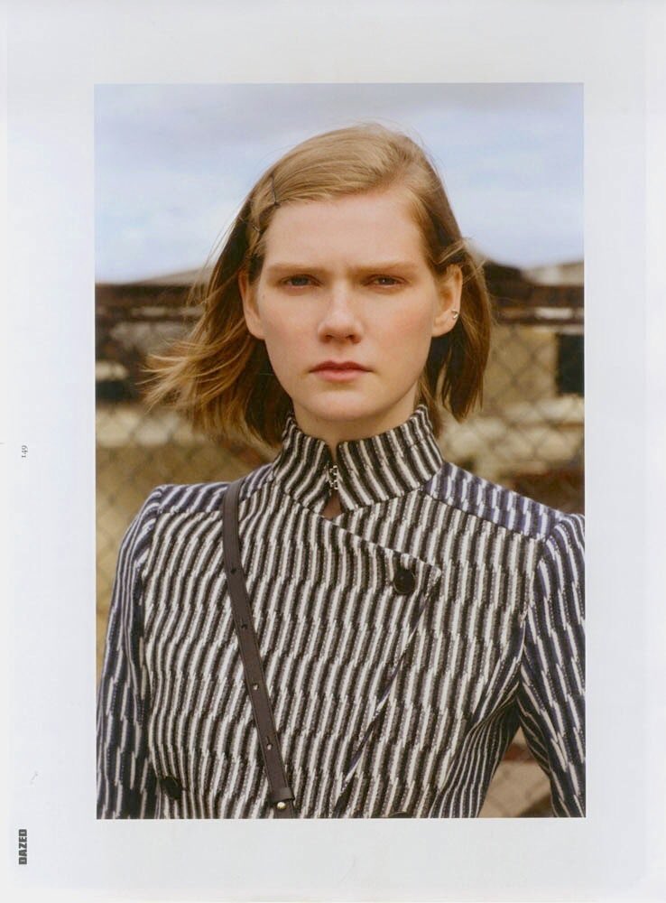 andrewerther's tweet photo. Hairstylist @jimohair for Dazed &amp; Confused Fall 2015 @dazed #fashioneditorial #hairstyling https://t.co/PmyKYU6TSo