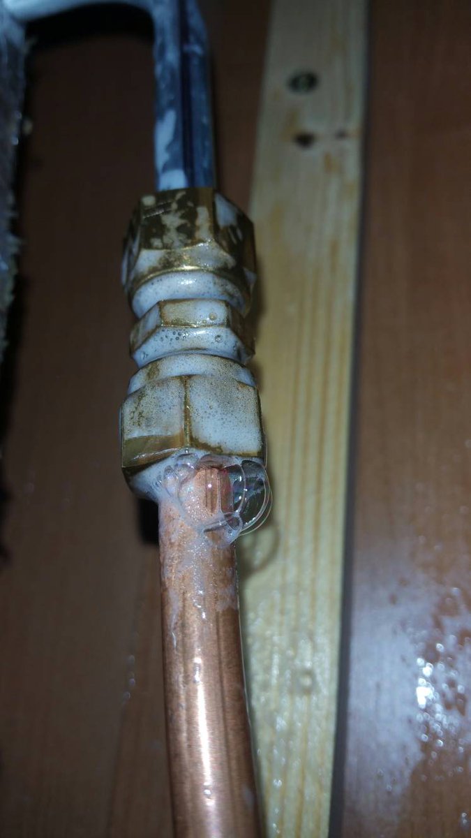 A good reason why you have a annual service.  Gas leak behind the oven. Found and delt with with the minimum of fuss