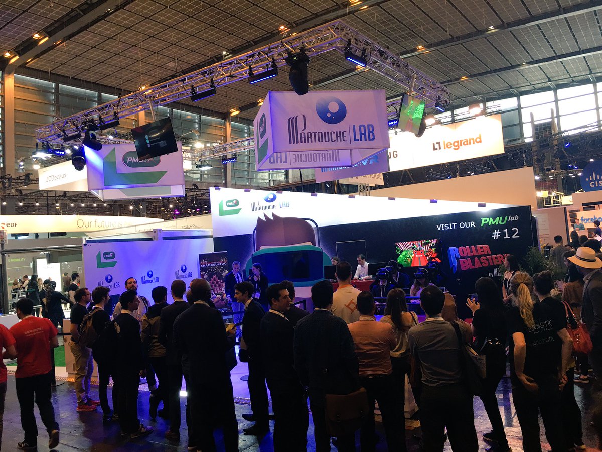 partouchelab's tweet photo. Du monde sur le stand #partouchelab à #VivaTech venez essayer nos expériences #VR https://t.co/ugskVSh7Yp