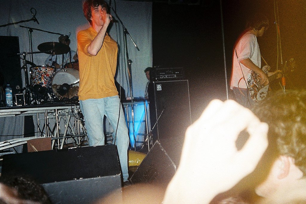 seetickets's tweet photo. 27 years ago today, @thestoneroses played Leeds Polytechnic. Photo: ©davidcrausby1989
#TheStoneRoses https://t.co/H5V1HUQ3zL