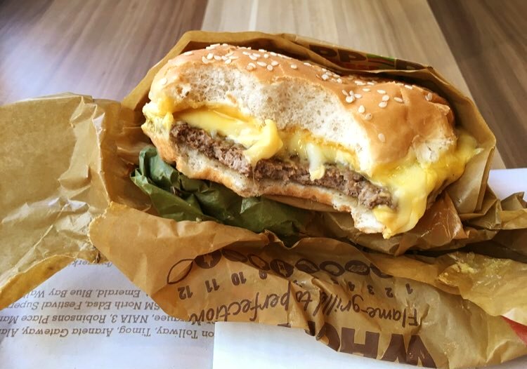 burgerkingph's tweet photo. Cheesy, messy, belongs in your tummy. Go on, grab a #4CheeseWhopper! 😛 #MessIsMore 📷  by @dwynelaii https://t.co/Efy1cemEDi