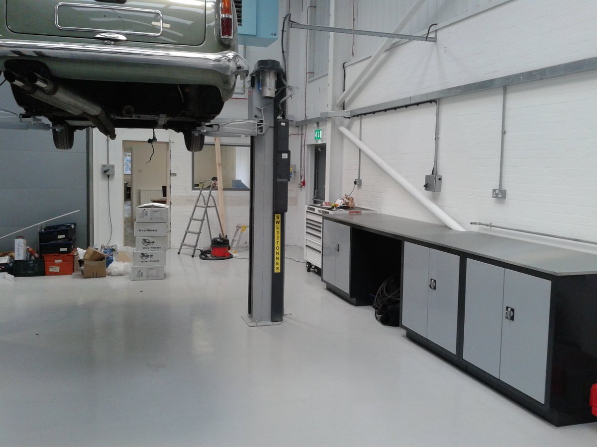 DreamGarageUK's tweet photo. Another System7 workstation system installation. A tidy workshop is a better workshop. https://t.co/FN2XtvMh79. https://t.co/D5WAmioCKY