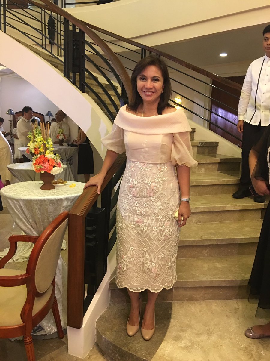 leni robredo filipiniana dress