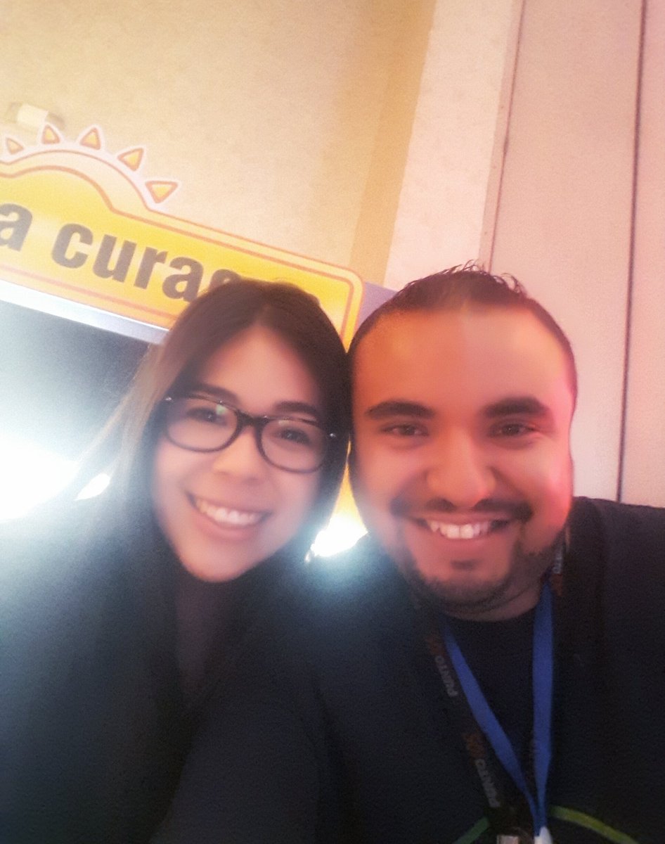 ItsArmandoLopez's tweet photo. Junto a @SotoJudith_ una persona a la que admiro muchísimo por su gran trabajo en #SocialMedia 😃👏 #SMDaysv https://t.co/8df7CviZzI