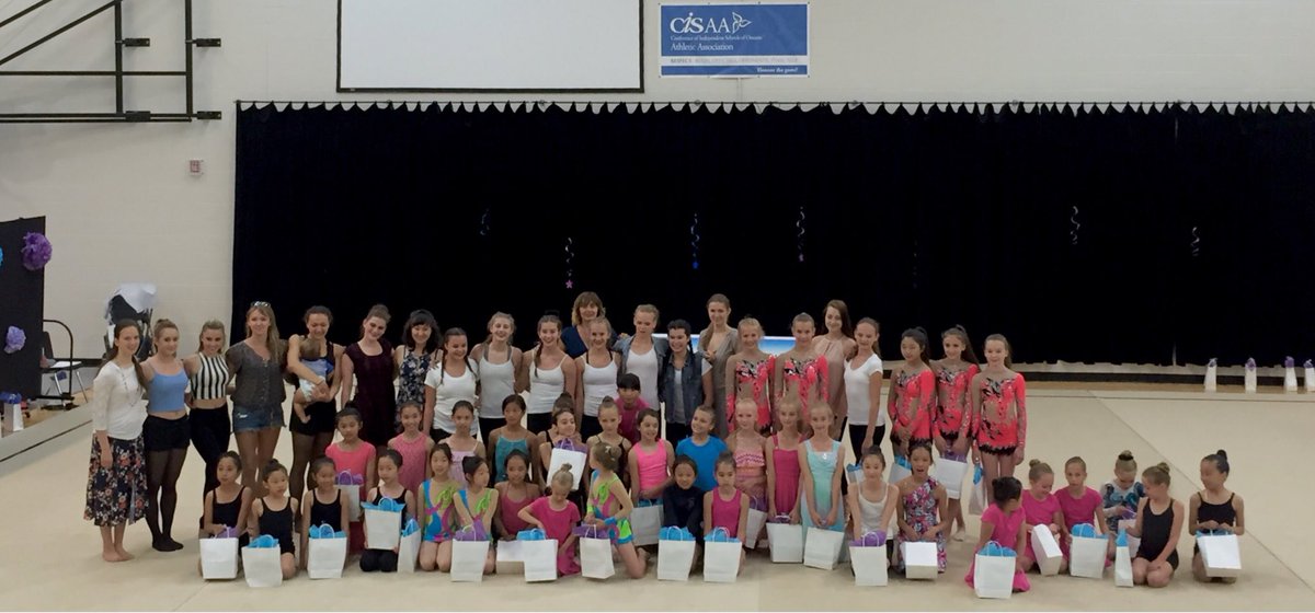 YorkStarsRGC's tweet photo. #yorkstarsrgc competitive athletes Year End Show was awesome! See you in the summer 😊🎉 https://t.co/8IdPBEcR4x