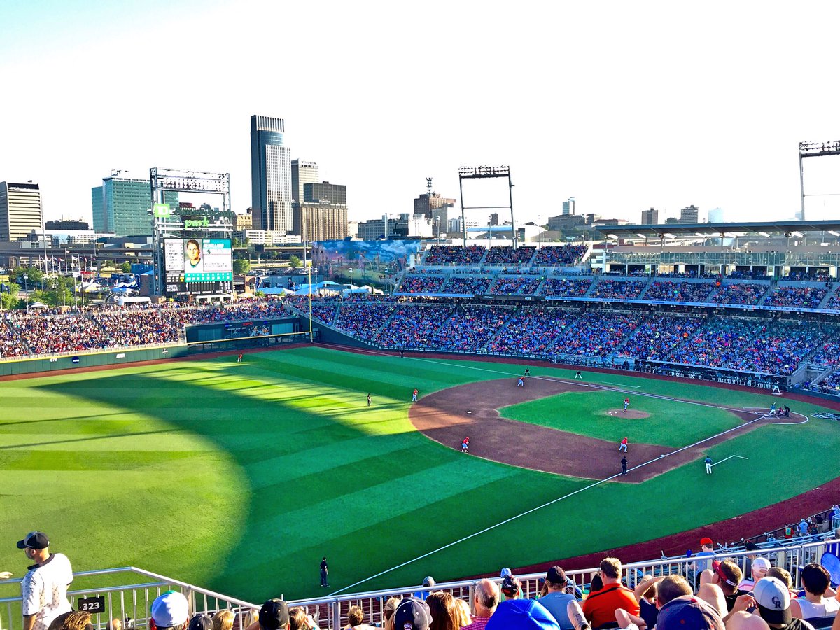 MichaelFisch7's tweet photo. College World Series was a blast! Too bad there was no baseball tonight #CWS https://t.co/zcKpRHloEs