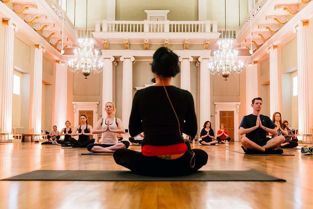 jrharkin's tweet photo. Excited for #RelaxUnderRubens #yoga at #BanquetingHouse today #eventprofs @foodbydish  @EventConcept @HayfordRhodes https://t.co/jqmEO0SQaS