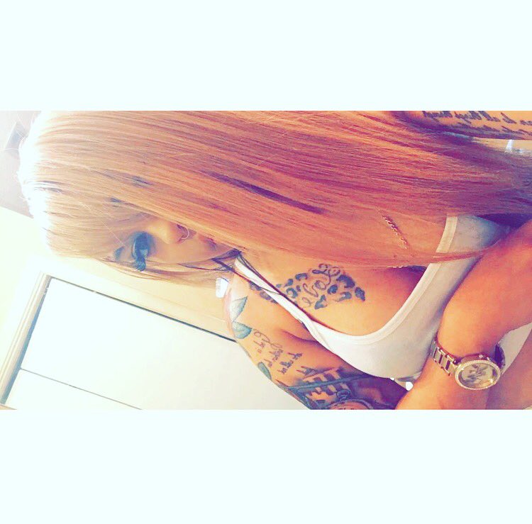 mixedgoddesss's tweet photo. You a real ass women and I like it 😍😝💍💦 https://t.co/8Vl9zAmHo9