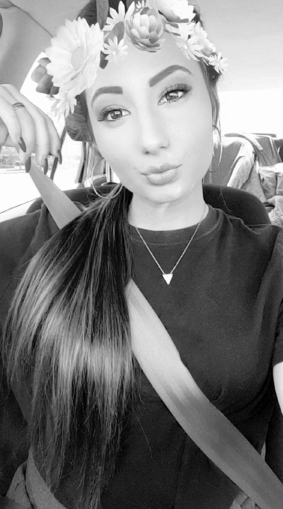 KeepOnHustling's tweet photo. Hacking your page before I leave 😝 Te amo bebé 😘❤ https://t.co/jlF2ajgd64