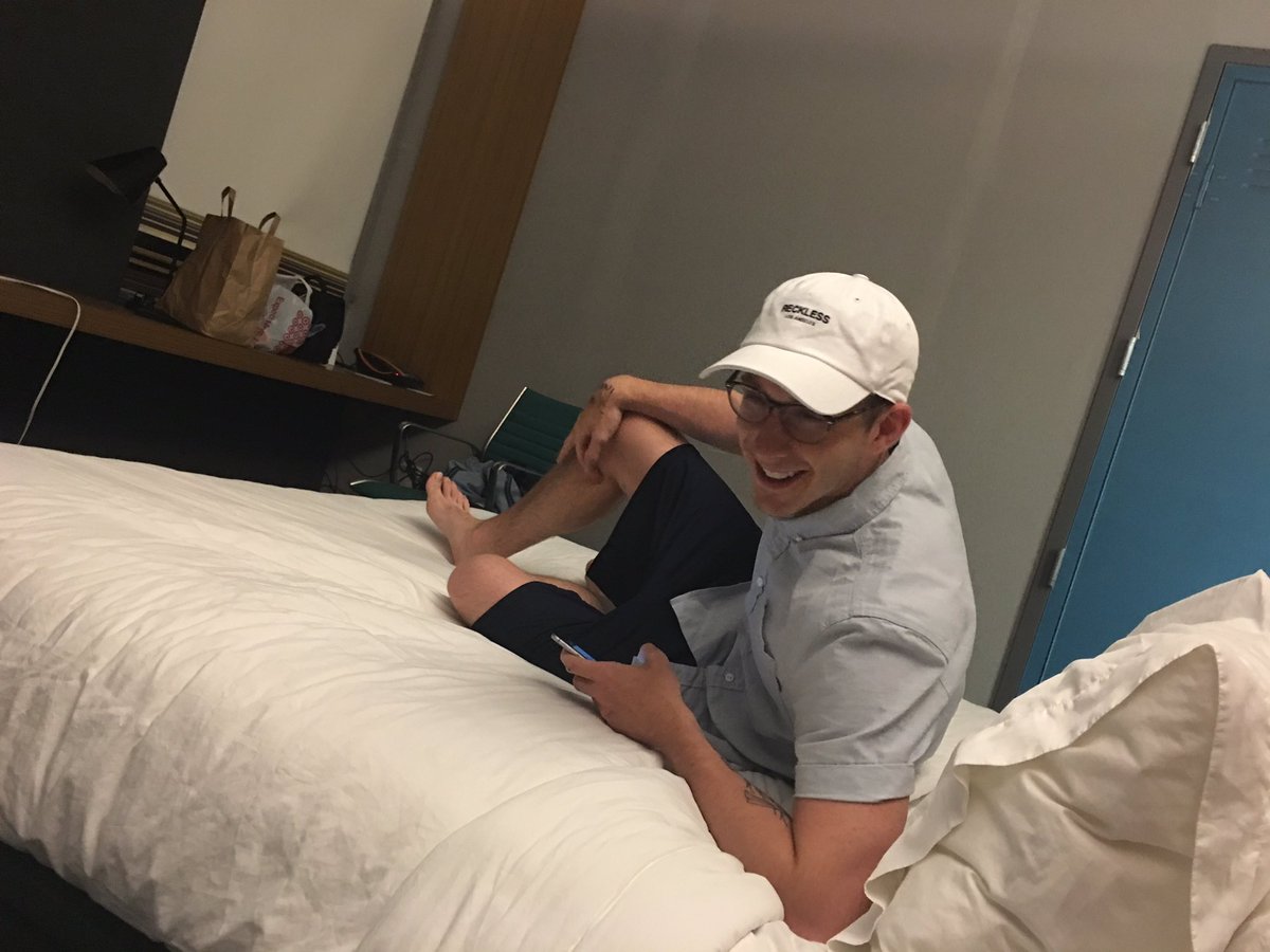 oldjaysee's tweet photo. It's 2am at night, were about to go to bed &amp; look what this dude is wearing..... https://t.co/ZS5WhCUwzy