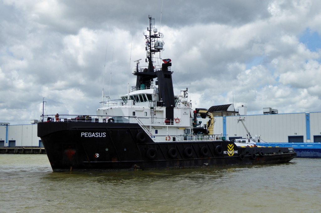 Pegasus in 2009 opgeleverd. Gezien in #havenrotterdam scheepvaartnieuws.maasmondphoto.nl/pegasus/