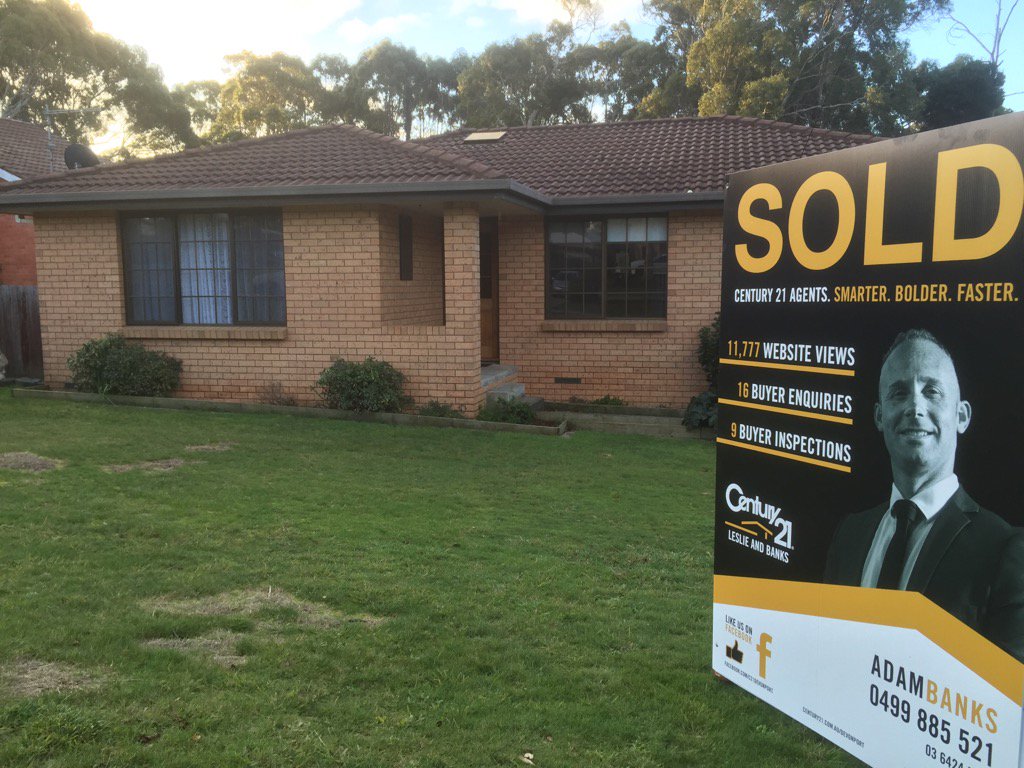 AdamBanks14's tweet image. Another great result by the team at Century21 Leslie and Banks. 
18 Jarrod Court Devonport is now SOLD.
