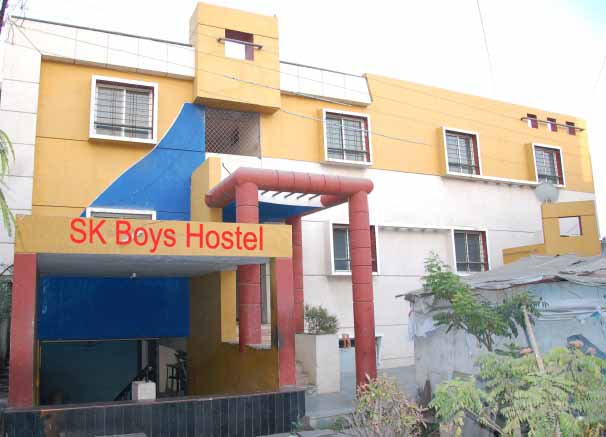hostelinindore tweet picture