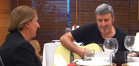 MedInfinityES's tweet photo. Trinidad y José intentan encontrar el amor bajo las notas de una guitarra. #FirstDates60 en https://t.co/ebAKVoEGw3 https://t.co/dxnixG2WVu