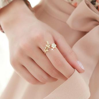 itscooliyo's tweet photo. Such a pretty ring <3 https://t.co/AWjmuvd9VK #ring #cooliyo #fashion #accessories https://t.co/ZhMfSbRzuA