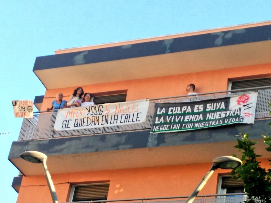 PAHEbre's tweet photo. #MaxiSeQueda @davidperez @PPopular como estáis permitiendo esto?   Sin alternativa habitaciónal? https://t.co/zWiStI2GPy