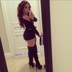 New OC. Definitely not new to RP. 21+ RT's appreciated. Don't make me rip your fucking head off puta! 

😘😘😘