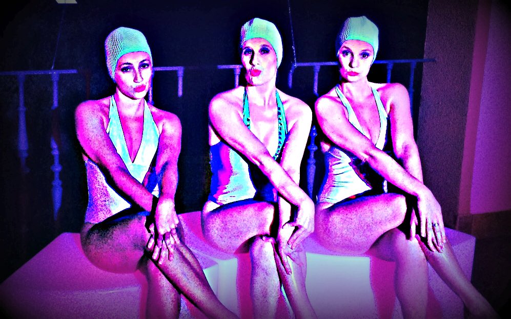 bailamelagua's tweet photo. Show Retro! Hace un añito ya.... #bailamelagua #vintage #fiestasdeverano @cristinarodrig @meer_3 https://t.co/3nGFkvSSdB